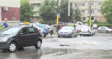 Stire din Social : Vreme ploioasă, astăzi, la Constanța