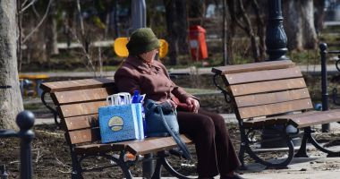 Stire din Social : Temperaturile vor scădea, dar vremea va rămâne caldă