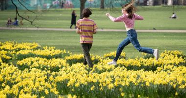 Stire din Social : METEO - Vreme caldă, cu temperaturi ce vor ajunge până la 21 de grade Celsius