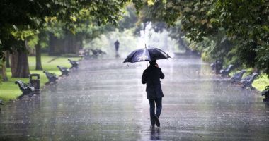 Stire din Social : METEO - Vremea se va menține închisă și rece