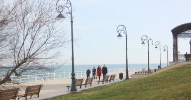Stire din Social : Vreme deosebit de caldă, până în weekend, în zona litoralului