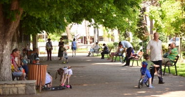 Maxime de 27 de grade Celsius, astăzi, la Constanța