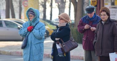 Stire din Social : Vreme deosebit de rece, cu valori termice preponderent negative, la malul mării
