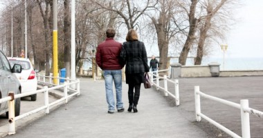 Vreme ușor instabilă și maxime de 12 grade Celsius, în week-end, la Constanța