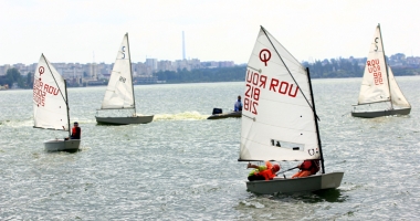 Stire din Sport : Vreme numai bună de yachting, la Eforie Nord