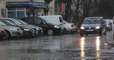 Stire din Social : Informare meteo. Week-end cu ploi și vânt, în toată țara