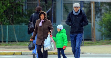 Cer variabil cu soare și maxime de 8 grade Celsius, la Constanța - 2