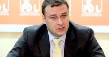Stire din Politică-Administrație : "Vrem să vedem contractele pentru deszăpezire"