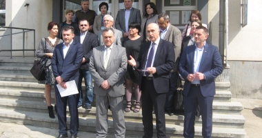 Vreți să deschideți rapid o firmă? Apelați la Biroul Unic!