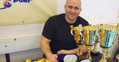 Stire din Sport : Vasile Vicol se implică în ajutorarea copiilor care practică luptele