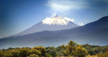 Stire din Actualitate : Vulcanul Popocatepetl  își face de cap