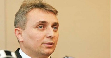 Stire din Economie : Lucian Bode: Este exclusă majorarea prețului energiei electrice pentru populație în 2012