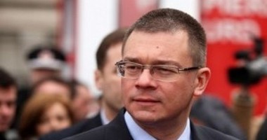 Stire din Politică-Administrație : Ungureanu: România are imperios nevoie de o reformă constituțională