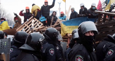 Stire din Actualitate : Washingtonul avertizează Ucraina față de trimiterea armatei împotriva civililor