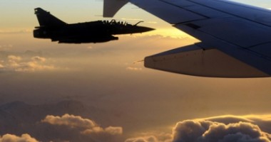 Stire din Actualitate : Franța intervine militar în Mali. Un pilot a fost rănit mortal