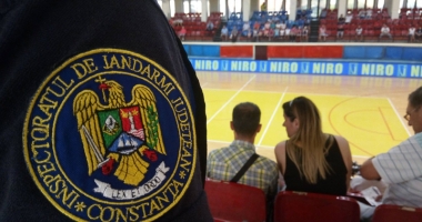 Stire din Eveniment : Week-end plin de misiuni pentru jandarmi, polițiști și pompieri