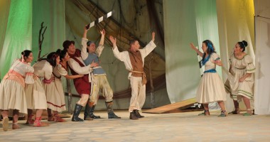 Weekend-ul la teatru