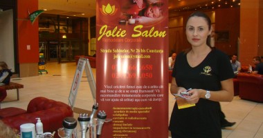 Galerie FOTO / Ce surprize au avut constănțencele la Fashion and Beauty Corner - 8