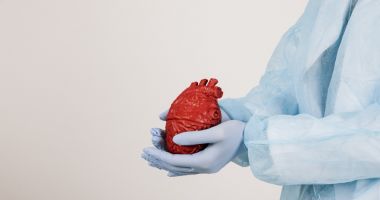 Stire din Sănătate : Medicii români au făcut minuni! Prima implantare a unei inimi artificiale la un copil din România
