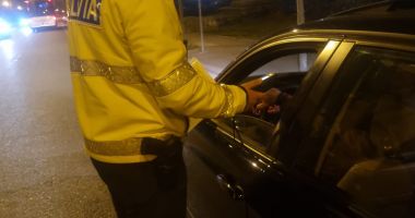 GALERIE FOTO. Într-o singură noapte, acțiunea polițiștilor constănțeni s-a soldat cu peste 30.000 lei amenzi și reținerea a nouă permise - 4