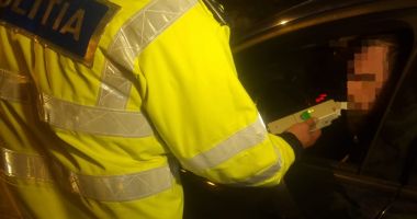 GALERIE FOTO. Într-o singură noapte, acțiunea polițiștilor constănțeni s-a soldat cu peste 30.000 lei amenzi și reținerea a nouă permise - 3