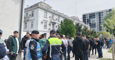 Stire din Eveniment : 250 de polițiști așteptați la protestul din fața IPJ Constanța