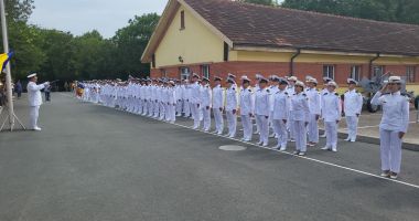 FOTO. Momente emoţionante la Constanţa. 68 de elevi devin astăzi maiștri militari - 3