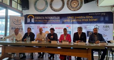 Stire din Social : Președinții a 29 de patronate HORECA, reuniți la Vama Veche pentru a dezbate problemele ospitalității