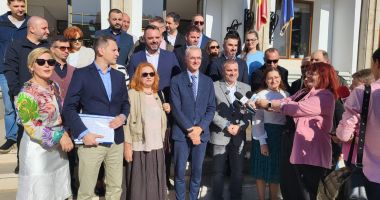 USR Constanța a depus candidaturile. ”Cred că vom avea de la trei parlamentari în sus" - 2