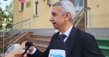 Stire din Eveniment : Nou termen în dosarul lui Dan Diaconescu, la Judecătoria Constanța