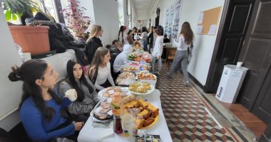Târg de gastronomie, cu scop caritabil, la Colegiul 