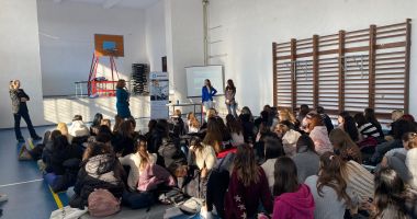 Maersk și Academia Navală „Mircea cel Bătrân” promovează industria și studiile maritime în rândul liceenelor - 9