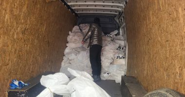 La Constanța a început renumărarea voturilor pentru turul I al prezidențialelor. Sacii cu buletine au ajuns, la prima oră, la Prefectură - 2