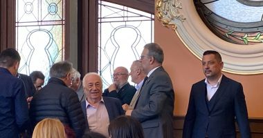 GALERIE FOTO. Cazinoul, luat cu asalt de politicieni. Simbolul Constanței, predat edilului Vergil Chițac, în prezența premierului Marcel Ciolacu - 7