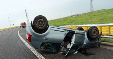 Accident rutier neobișnuit pe A2, cu o victimă, în urma răsturnării unei mașini