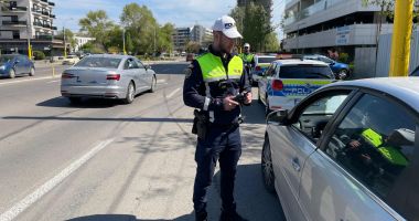 Stire din Eveniment : Șoferi, atenție la pietoni! Poliția suspendă permise pe bandă rulantă din cauza neacordării de prioritate