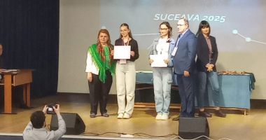 Stire din Cultură-Educație : Două eleve ale Liceului ”Ovidius”, medaliate la faza națională a Olimpiadei de Creativitate Științifică