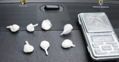 Stire din Eveniment : Doi traficanți de droguri de mare risc din Constanța, reținuți de DIICOT