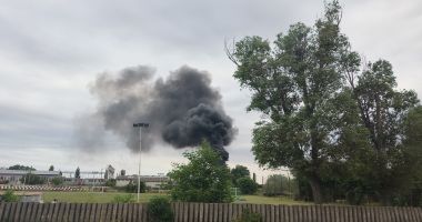 Stire din Eveniment : Incendiu de vegetație în curtea depoului CFR Palas – Constanța