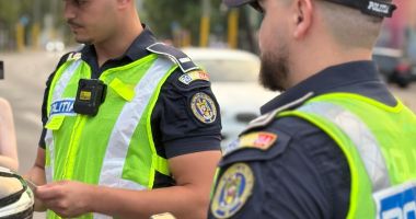 Stire din Eveniment : Sudul litoralului luat la control de polițiști. Mai mult de jumătate din șoferii testați, amendați