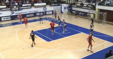 Stire din Sport : CSM Constanța, înfrângere acasă cu campioana României. Victorie clară pentru Dinamo