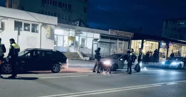Stire din Eveniment : Controale la deținătorii de arme din Constanța: permise ridicate și  o armă indisponibilizată