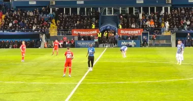 Farul primește vizita campioanei României. Fanii au ajuns la stadion - 3