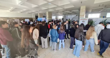 Mare înghesuială la EduCampus Constanța. Elevii au luat cu asalt târgul ofertelor educaționale - 4