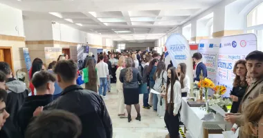 Mare înghesuială la EduCampus Constanța. Elevii au luat cu asalt târgul ofertelor educaționale - 5