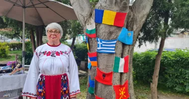 „Copacul etniilor”, simbolul multiculturalității dobrogene, la Muzeul de Artă Populară Constanța