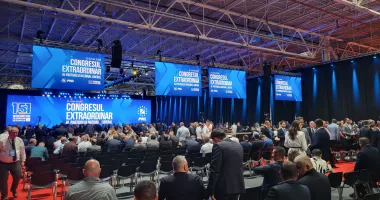 Tensiuni înainte de Congresul PNL. Posibile absențe masive și scenarii de boicot