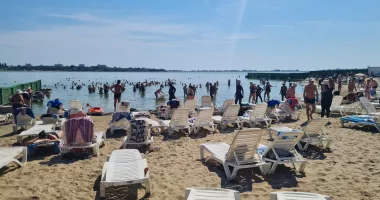 Miracolul „aurului negru”. Nămolul de la Techirghiol, magnet pentru mii de turiști - 4