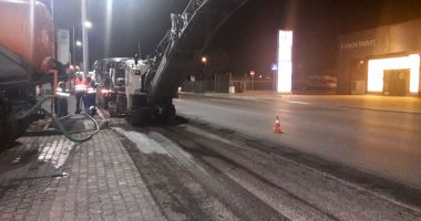 Stire din Eveniment : Șoferi, atenție, trafic restricționat! Au început lucrările de asfaltare pe bulevardul Aurel Vlaicu