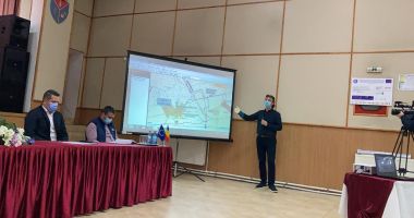 Dezbatere publică la Cumpăna. Mariana Gâju: "Sunt proiecte pe care le cer de 10 ani" - 3